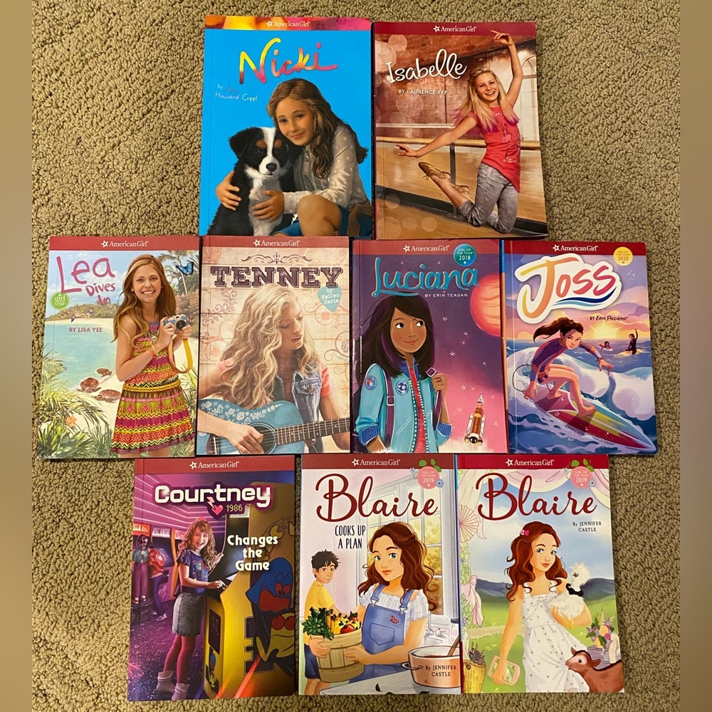 Set of 9 American Girl books, used but great condition!